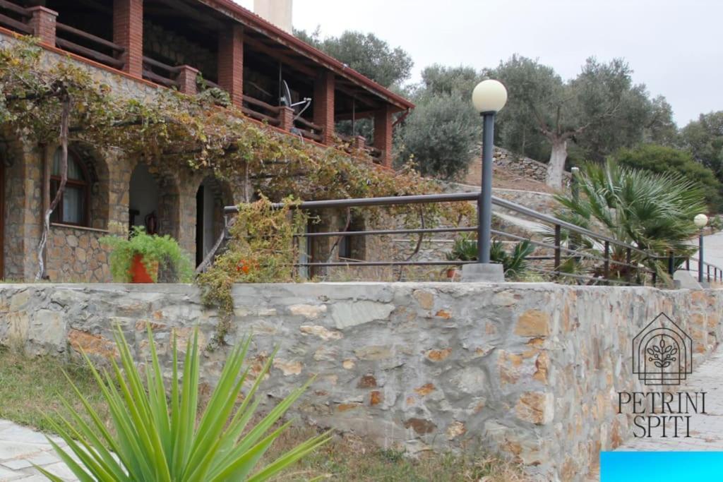 Petrini Spiti Βίλα Πυργαδίκια Εξωτερικό φωτογραφία